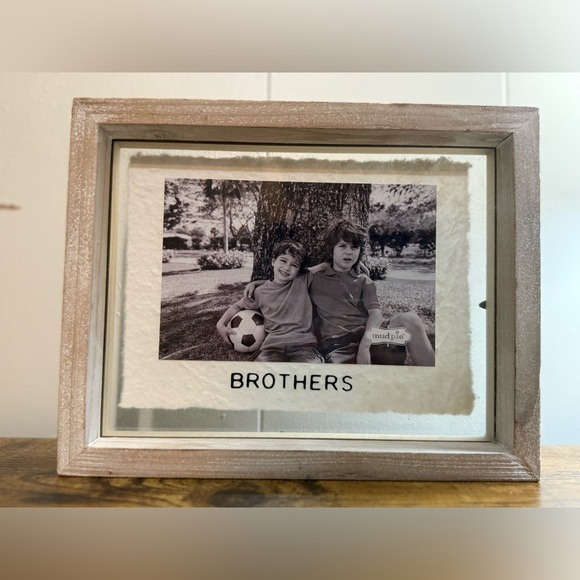 Mud Pie Brothers 4x6 Glass Frame NWT - Picture 2 of 5
